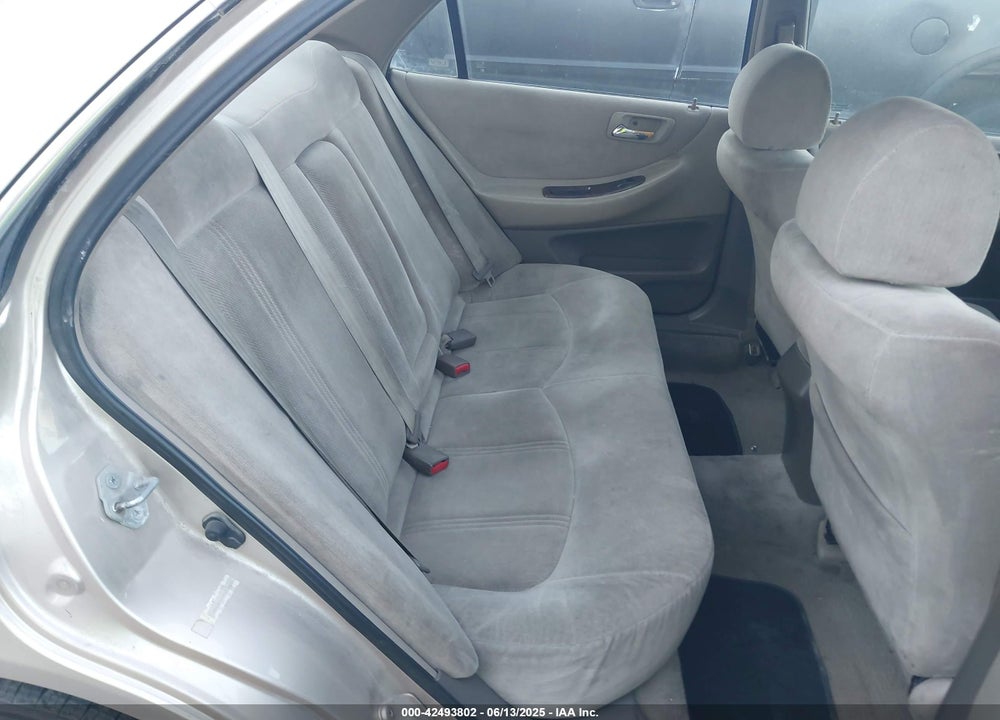 2000 HONDA ACCORD 2.3 SE VIN: JHMCG5674YC023249