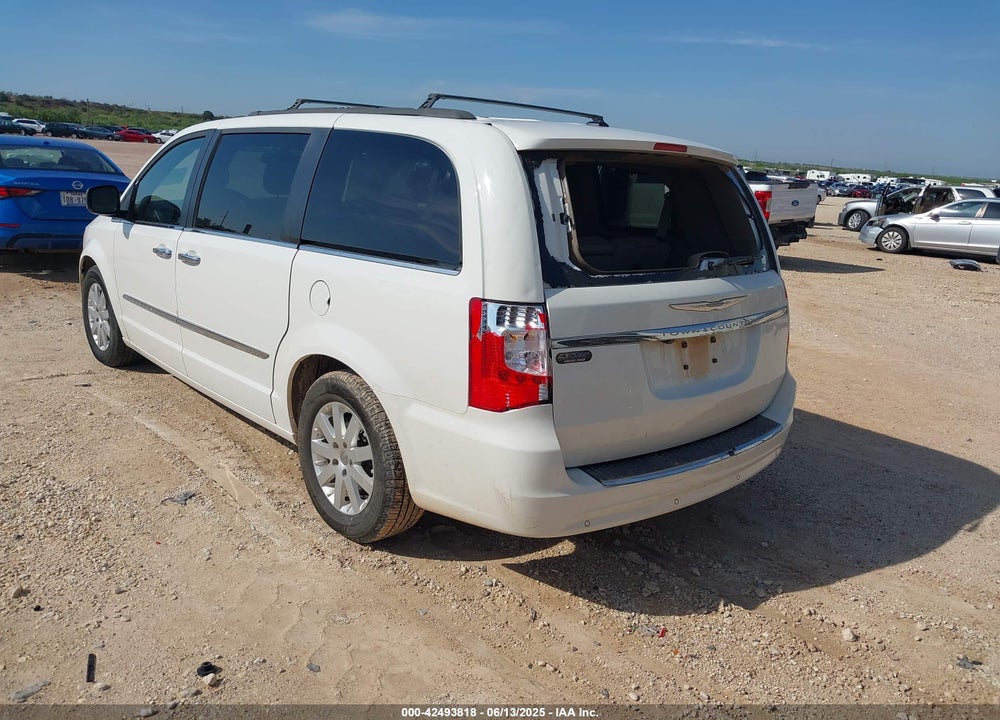 2012 CHRYSLER TOWN & COUNTRY VIN: 2C4RC1CGXCR401465