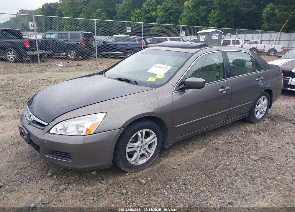 2007 HONDA ACCORD 2.4 EX VIN: 1HGCM56757A119977