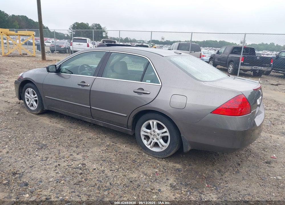 2007 HONDA ACCORD 2.4 EX VIN: 1HGCM56757A119977