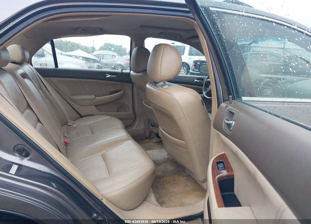 2007 HONDA ACCORD 2.4 EX VIN: 1HGCM56757A119977