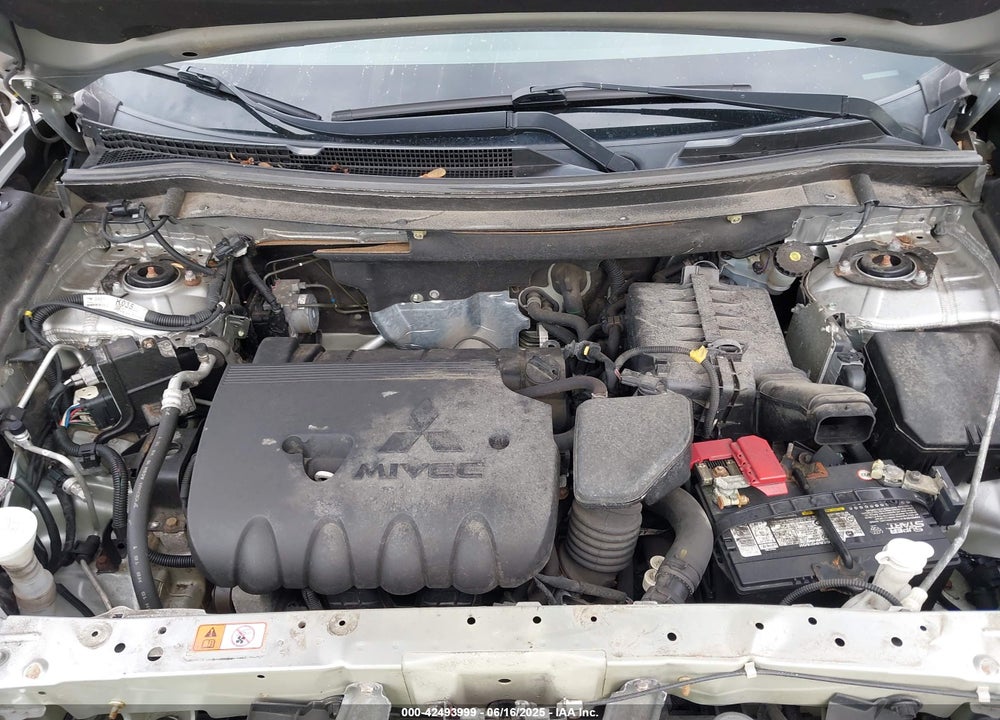 2018 MITSUBISHI OUTLANDER ES VIN: JA4AZ3A38JZ056151
