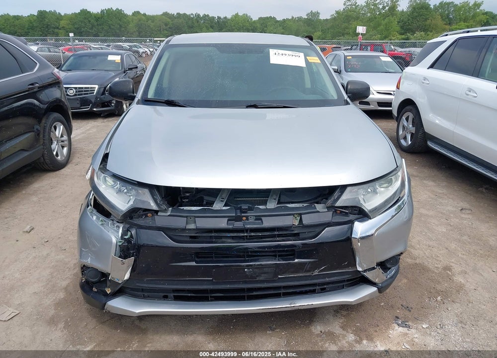 2018 MITSUBISHI OUTLANDER ES VIN: JA4AZ3A38JZ056151