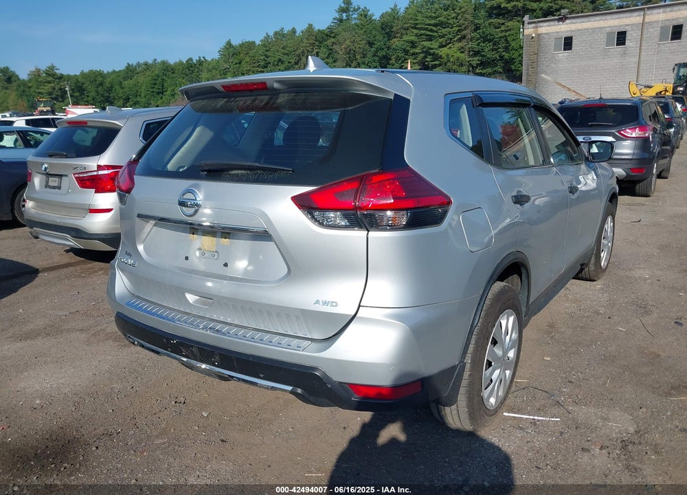 2017 NISSAN ROGUE S VIN: JN8AT2MV7HW004332