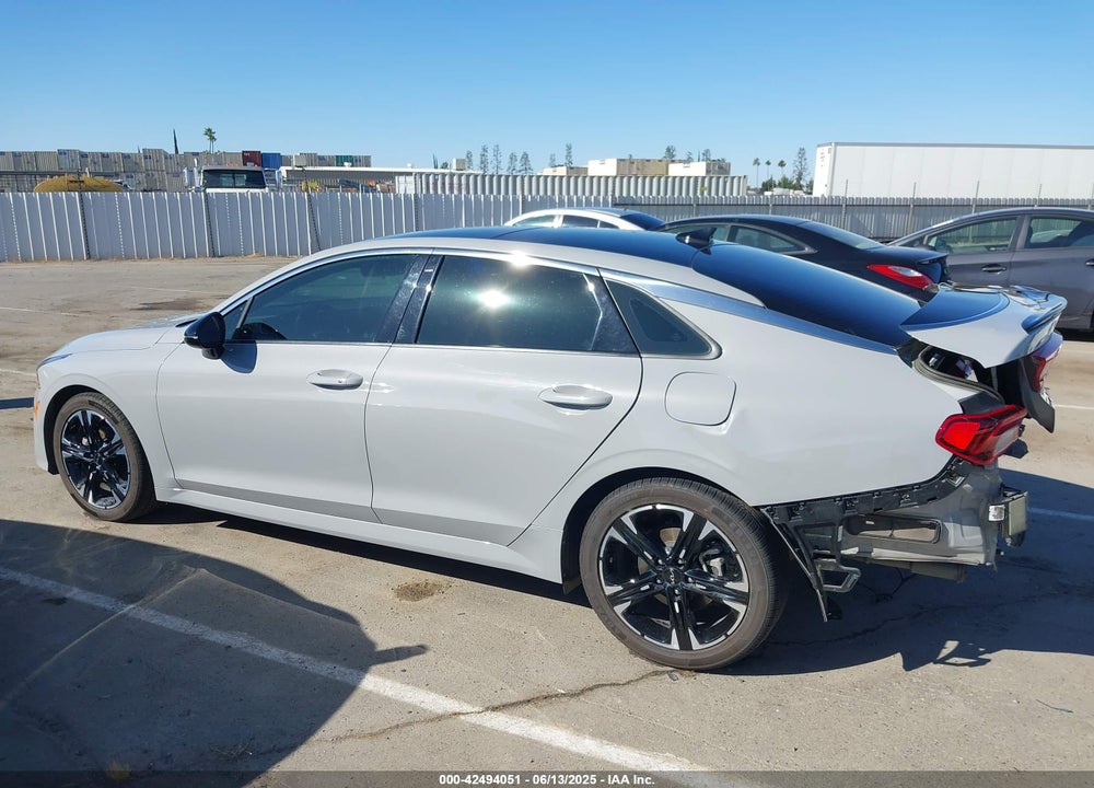 2022 KIA K5 VIN: 5XXG64J27NG106648