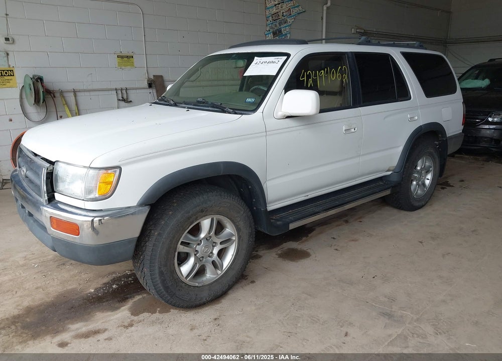 1996 TOYOTA 4RUNNER SR5 VIN: JT3GN86R0T0010928