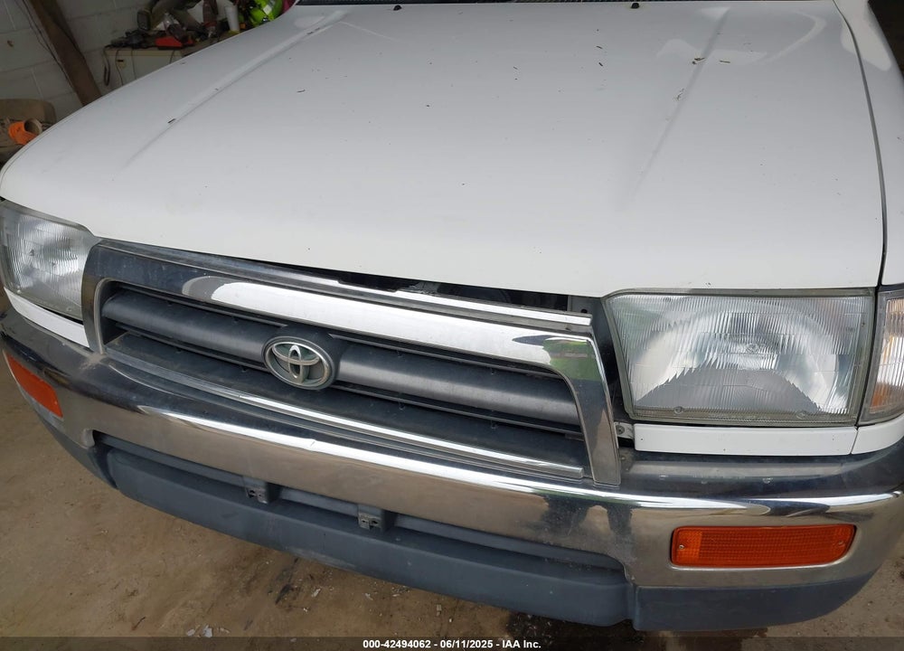 1996 TOYOTA 4RUNNER SR5 VIN: JT3GN86R0T0010928