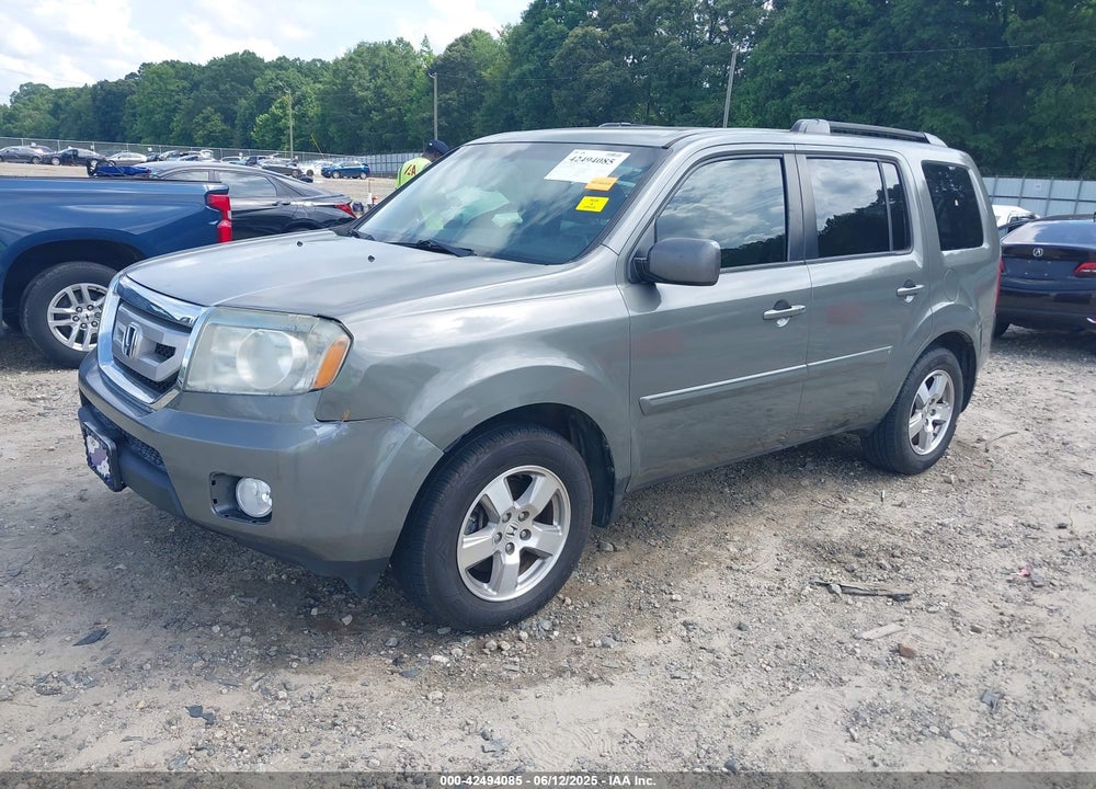 2011 HONDA PILOT VIN: 5FNYF4H48BB046017