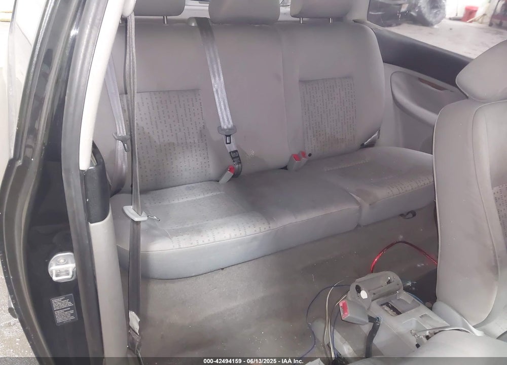 2002 VOLKSWAGEN GOLF GL VIN: 9BWBK61J324004901