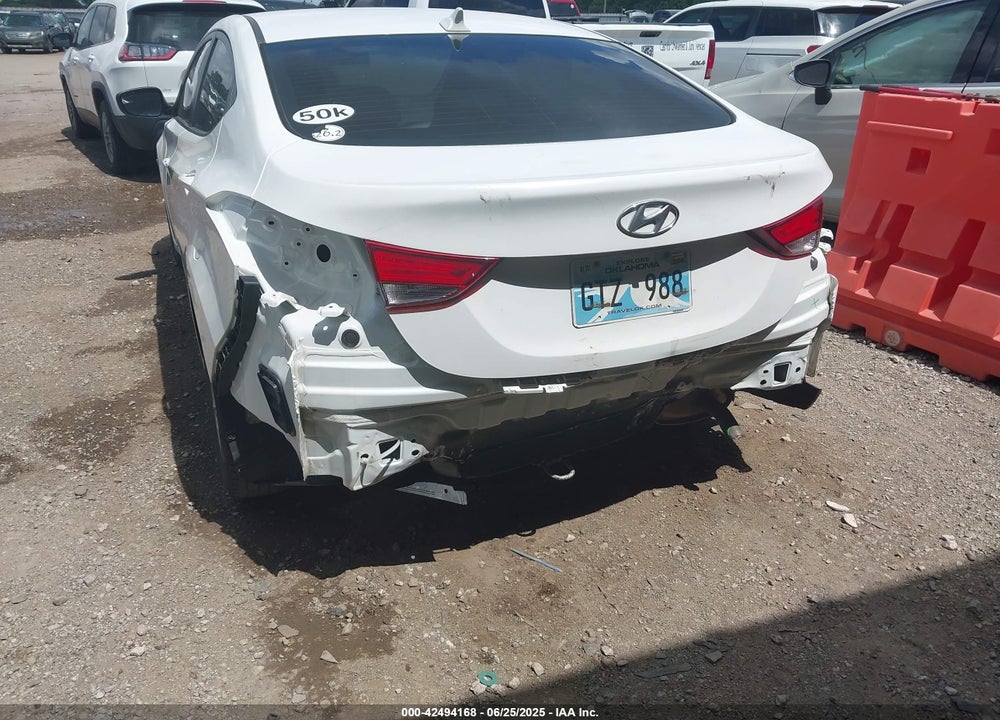 2014 HYUNDAI ELANTRA VIN: 5NPDH4AE7EH456776