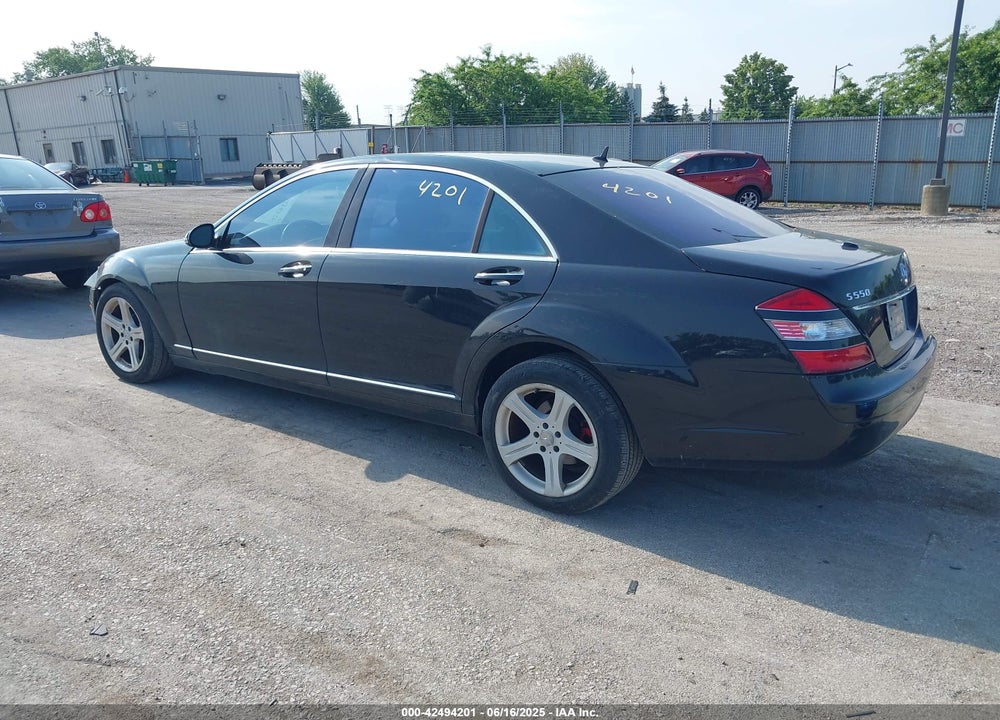 2007 MERCEDES-BENZ S 550 VIN: WDDNG71X87A038317