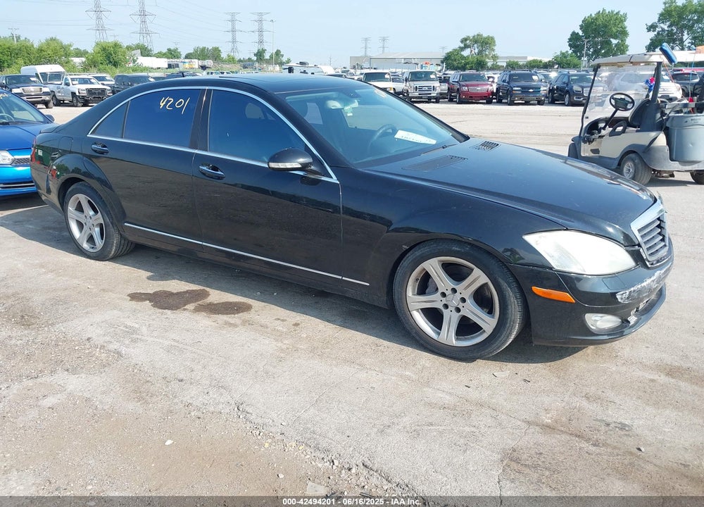 2007 MERCEDES-BENZ S 550 VIN: WDDNG71X87A038317