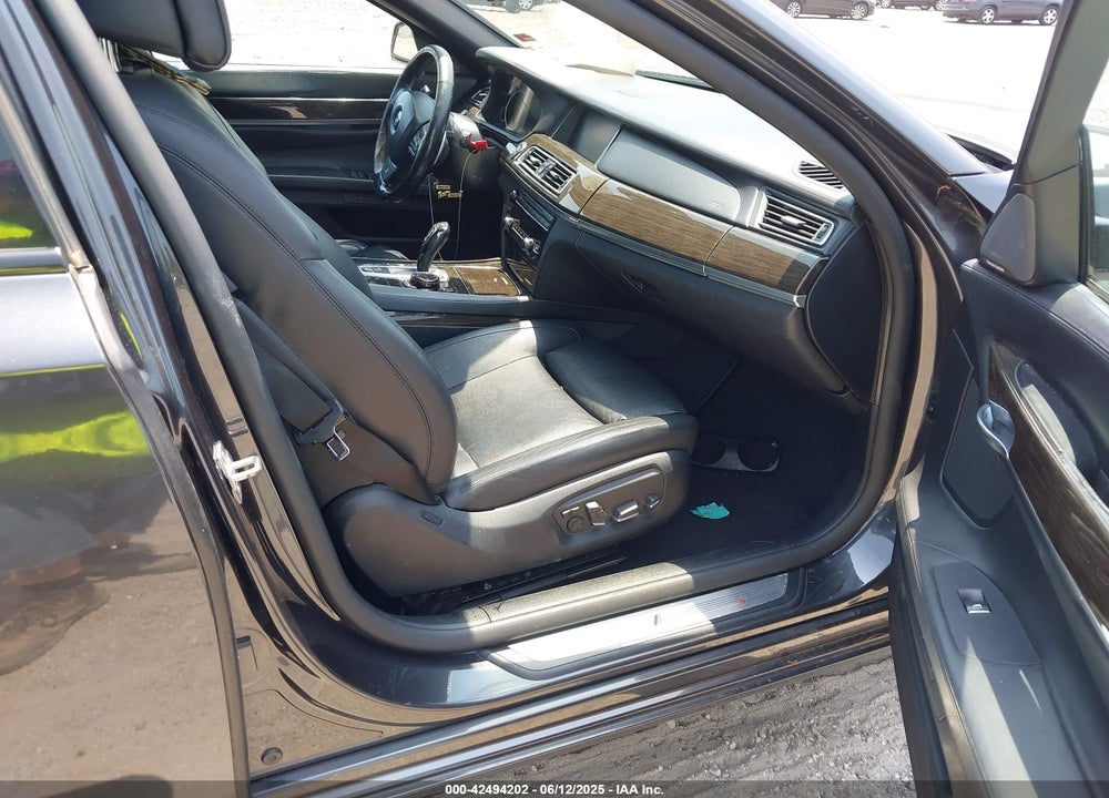 2014 BMW ALPINA B7 VIN: WBAYF8C5XED141940