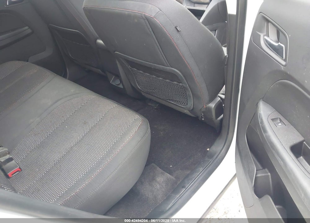 2016 CHEVROLET EQUINOX VIN: 2GNALCEK6G1150126