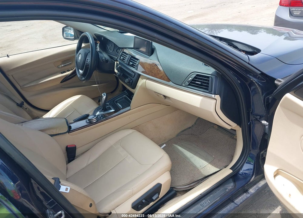 2014 BMW 3 SERIES VIN: WBA3B5G51ENS11317