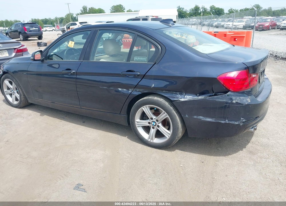 2014 BMW 3 SERIES VIN: WBA3B5G51ENS11317