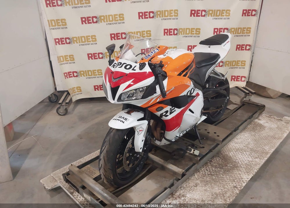 2009 HONDA CBR600 RR VIN: JH2PC40009K203301
