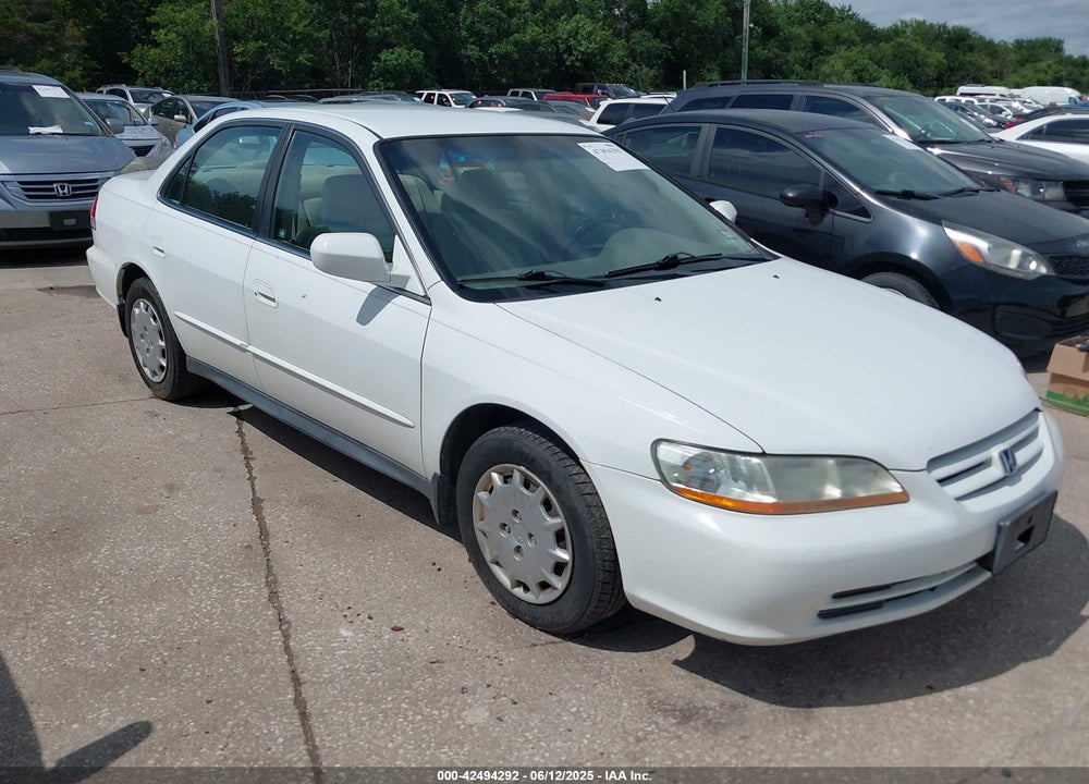 2002 HONDA ACCORD 2.3 LX VIN: 1HGCG56482A067556