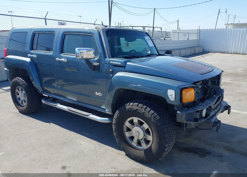2007 HUMMER H3 SUV VIN: 5GTDN13E778114145