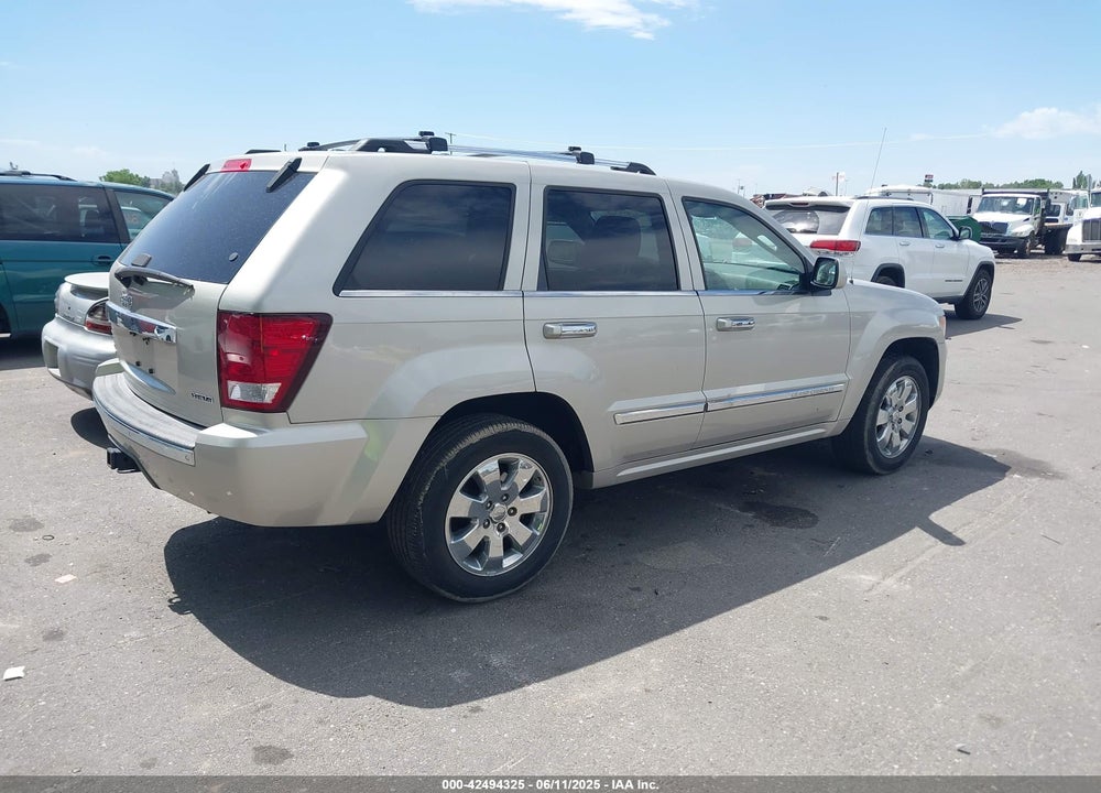 2008 JEEP GRAND CHEROKEE VIN: 1J8HR68258C200358