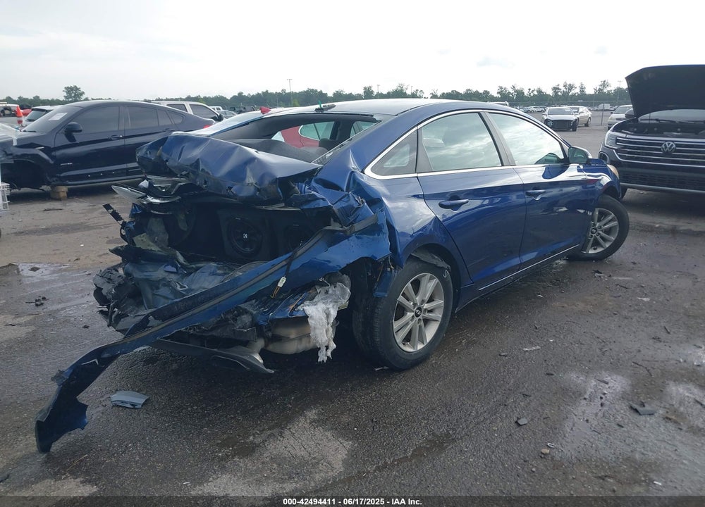 2015 HYUNDAI SONATA VIN: 5NPE24AA5FH179176