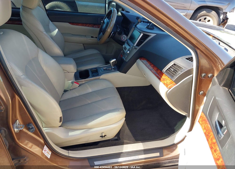 2011 SUBARU LEGACY 2.5I LIMITED VIN: 4S3BMCL61B3264425