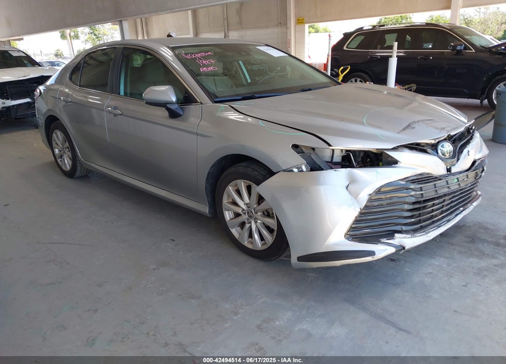 2020 TOYOTA CAMRY VIN: 4T1C11AK6LU956883
