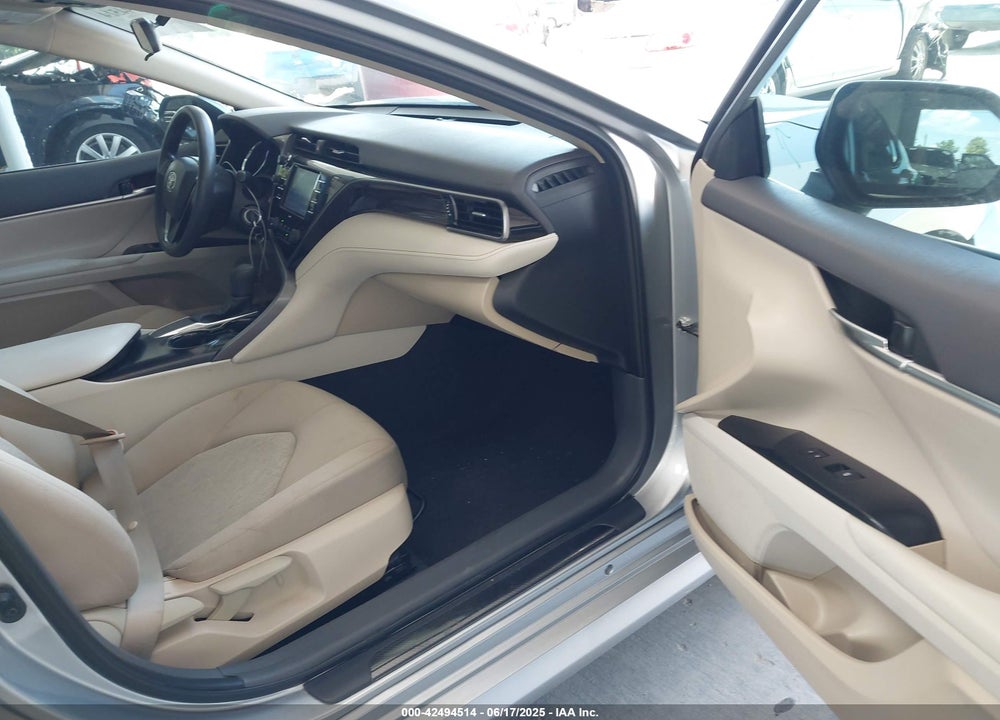 2020 TOYOTA CAMRY VIN: 4T1C11AK6LU956883