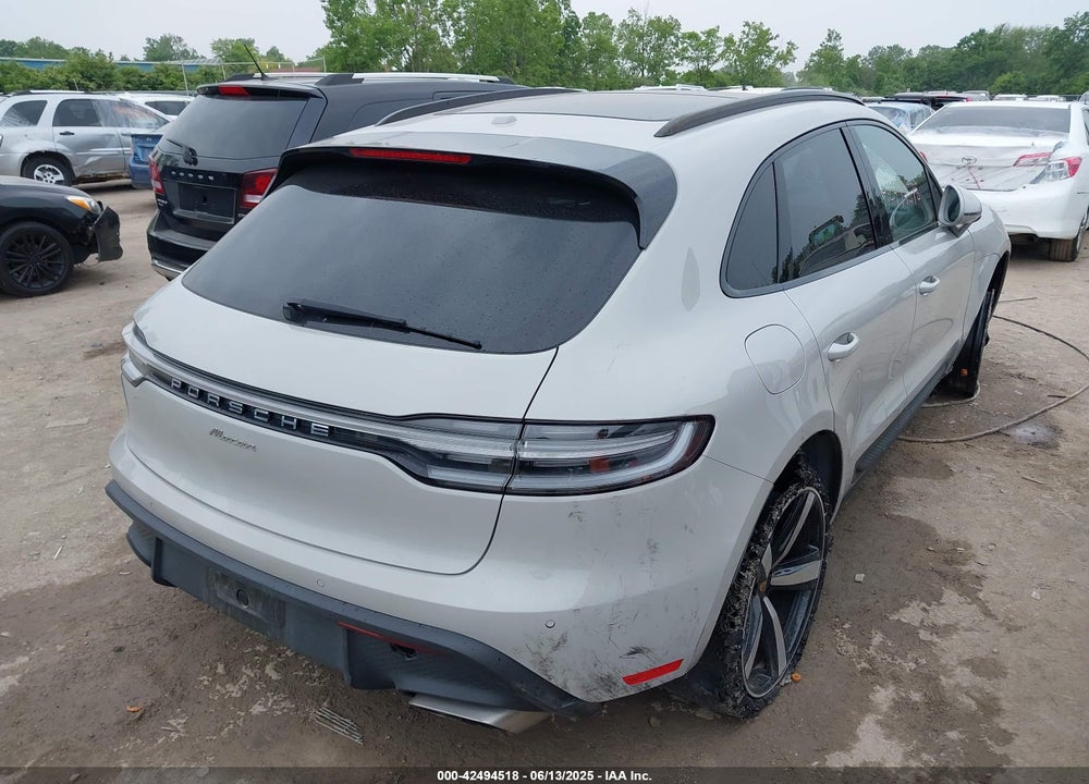2024 PORSCHE MACAN VIN: WP1AA2A58RLB02017