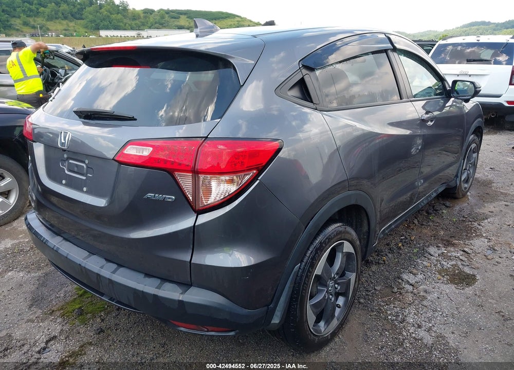 2018 HONDA HR-V VIN: 3CZRU6H55JM719591