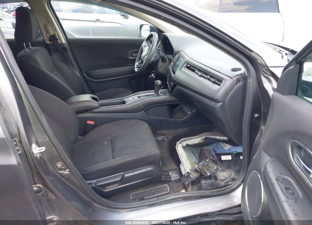 2018 HONDA HR-V VIN: 3CZRU6H55JM719591