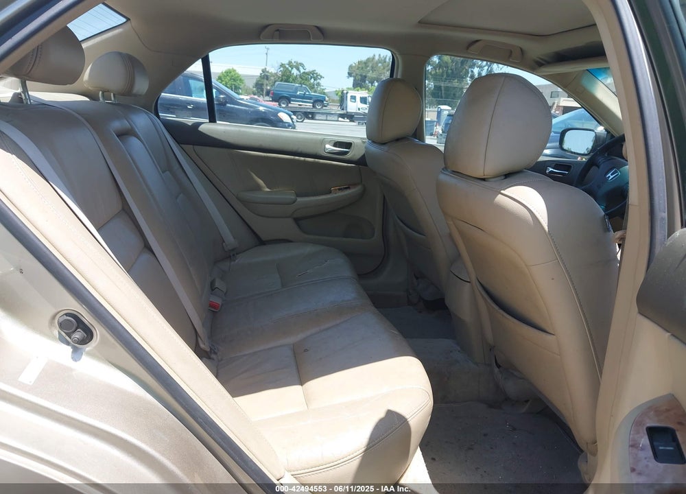 2003 HONDA ACCORD 3.0 EX VIN: 1HGCM66533A038703