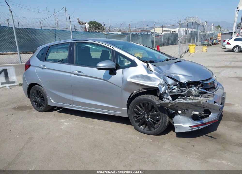2018 HONDA FIT VIN: 3HGGK5H60JM718212