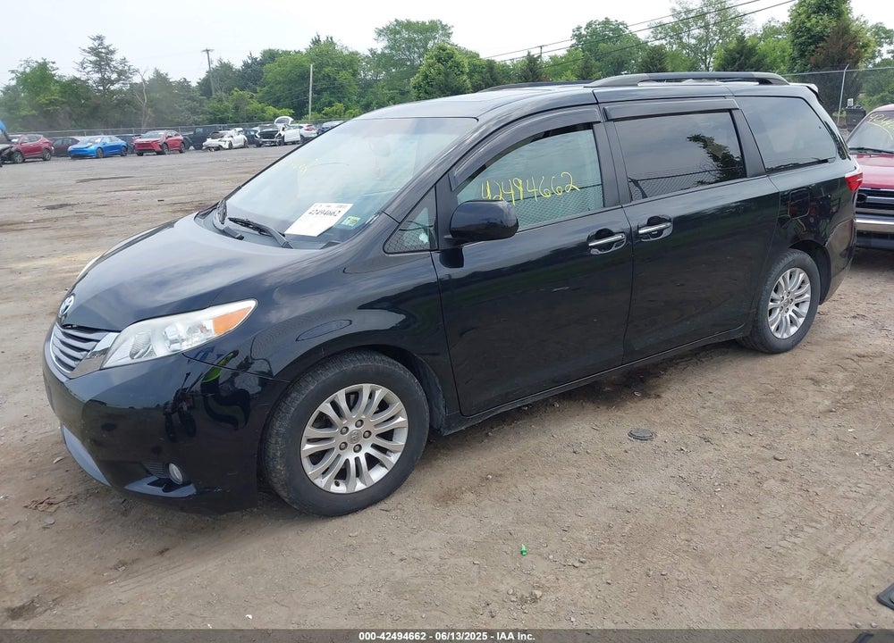 2016 TOYOTA SIENNA XLE PREMIUM 8 PASSENGER VIN: 5TDYK3DC9GS706815