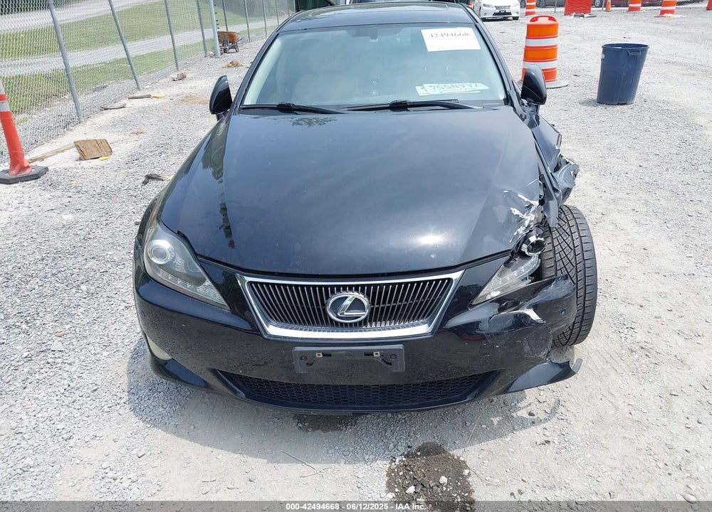 2007 LEXUS IS 350 VIN: JTHBE262272010458