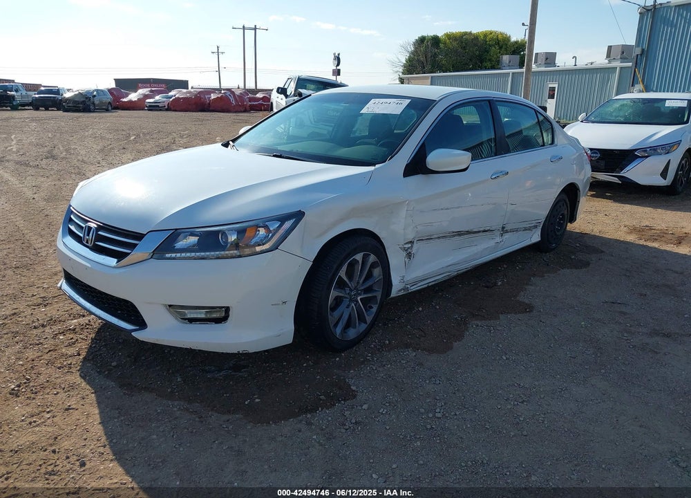 2013 HONDA ACCORD VIN: 1HGCR2F52DA282757