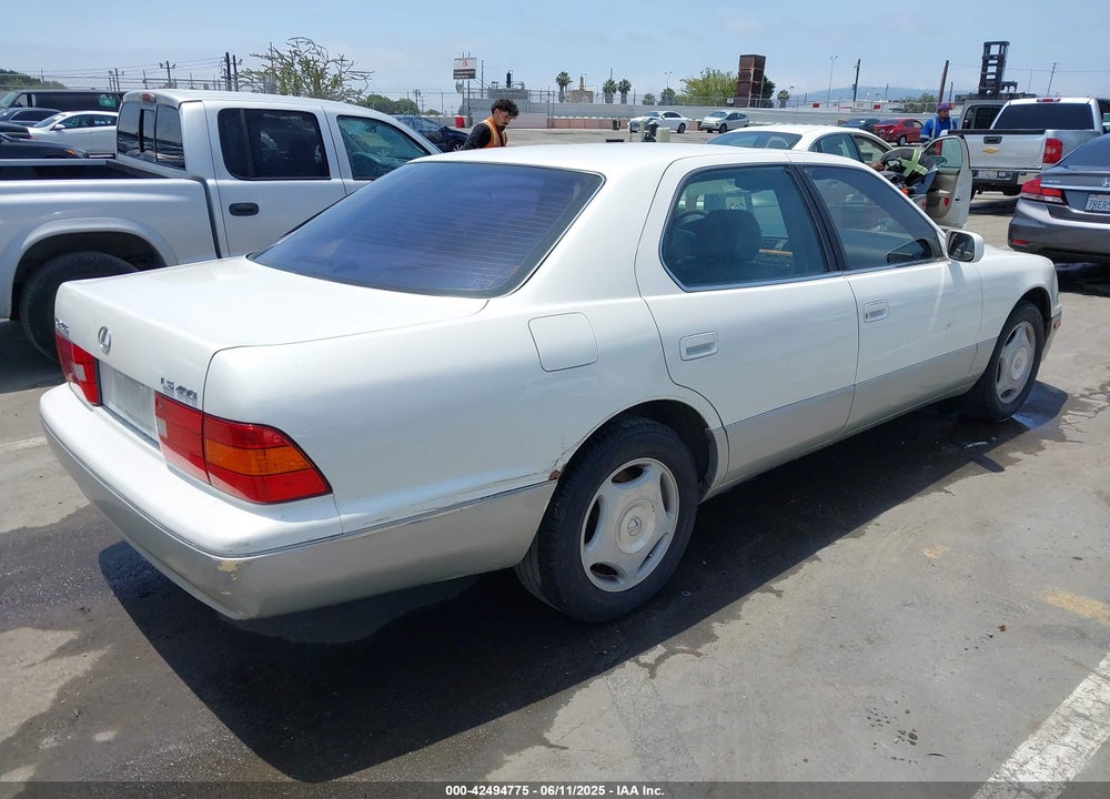 1998 LEXUS LS 400 VIN: JT8BH28F5W0120888