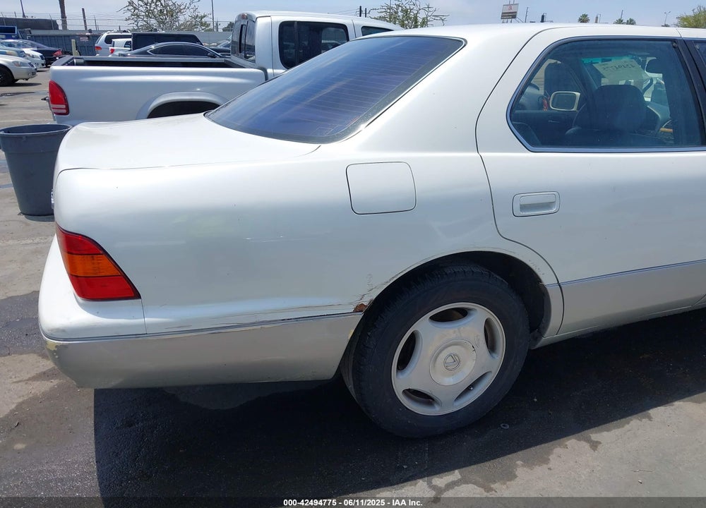 1998 LEXUS LS 400 VIN: JT8BH28F5W0120888