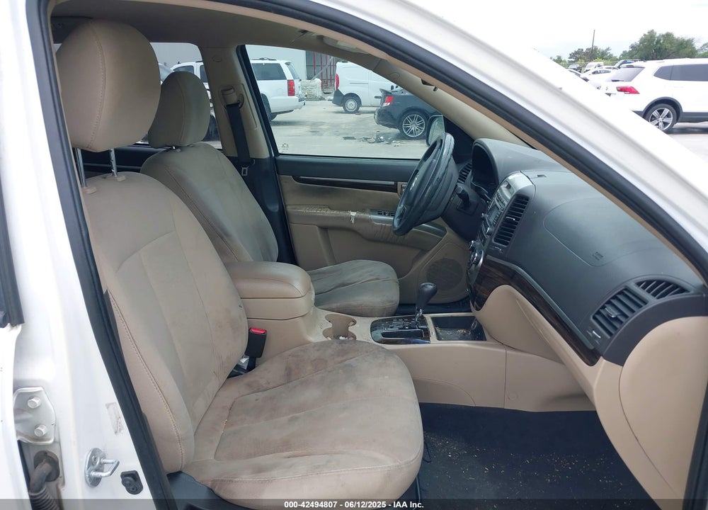 2011 HYUNDAI SANTA FE VIN: 5XYZG3AB2BG069709