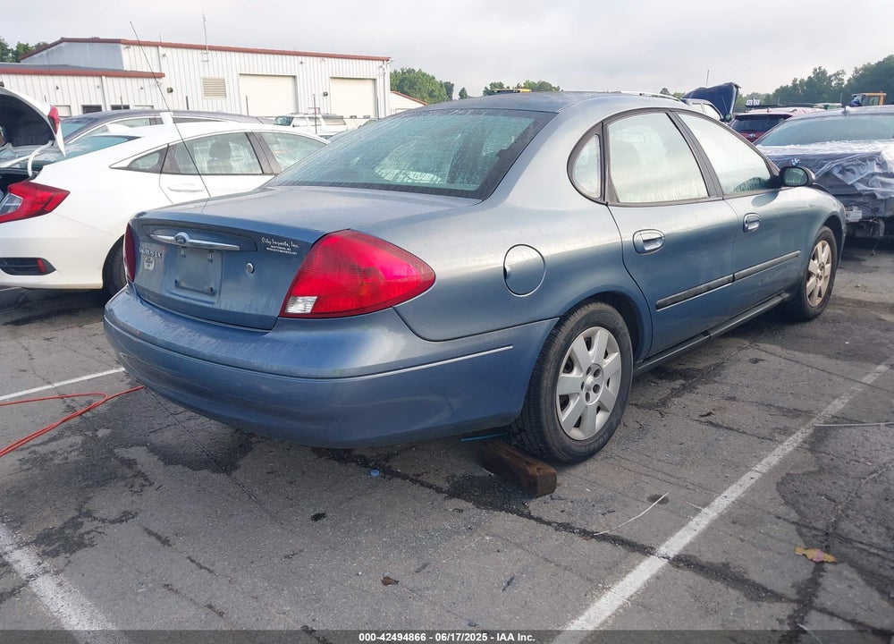 2001 FORD TAURUS LX VIN: 1FAFP52U01A177636
