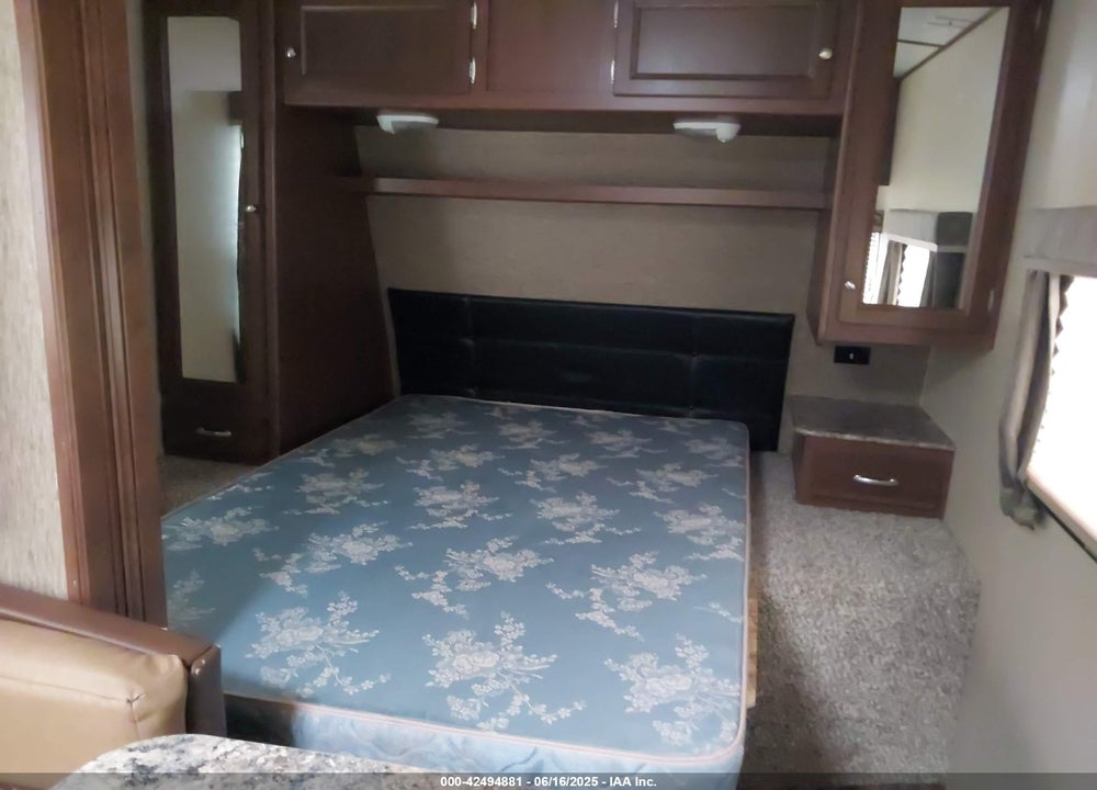 2015 DUTCHMAN DENALI LITE  DE2371RB15 TRAVEL TRAILER VIN: 4YDT23727FP940597