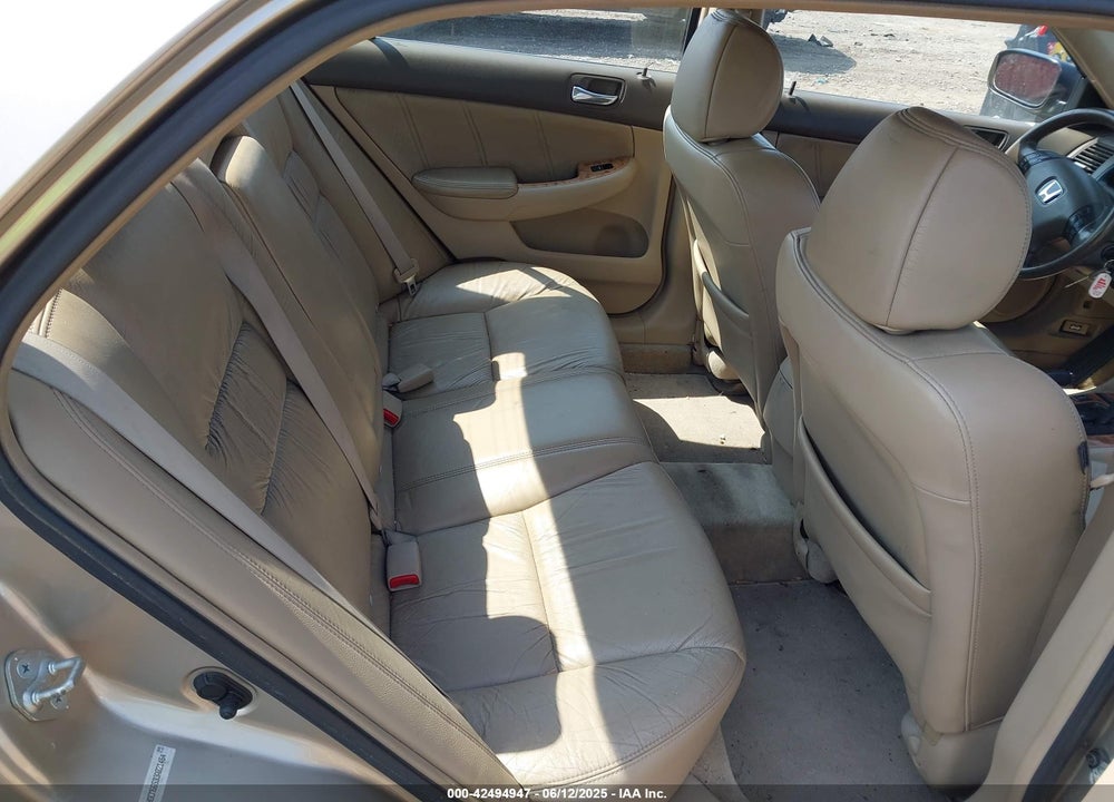 2003 HONDA ACCORD 3.0 EX VIN: 1HGCM66533A021464