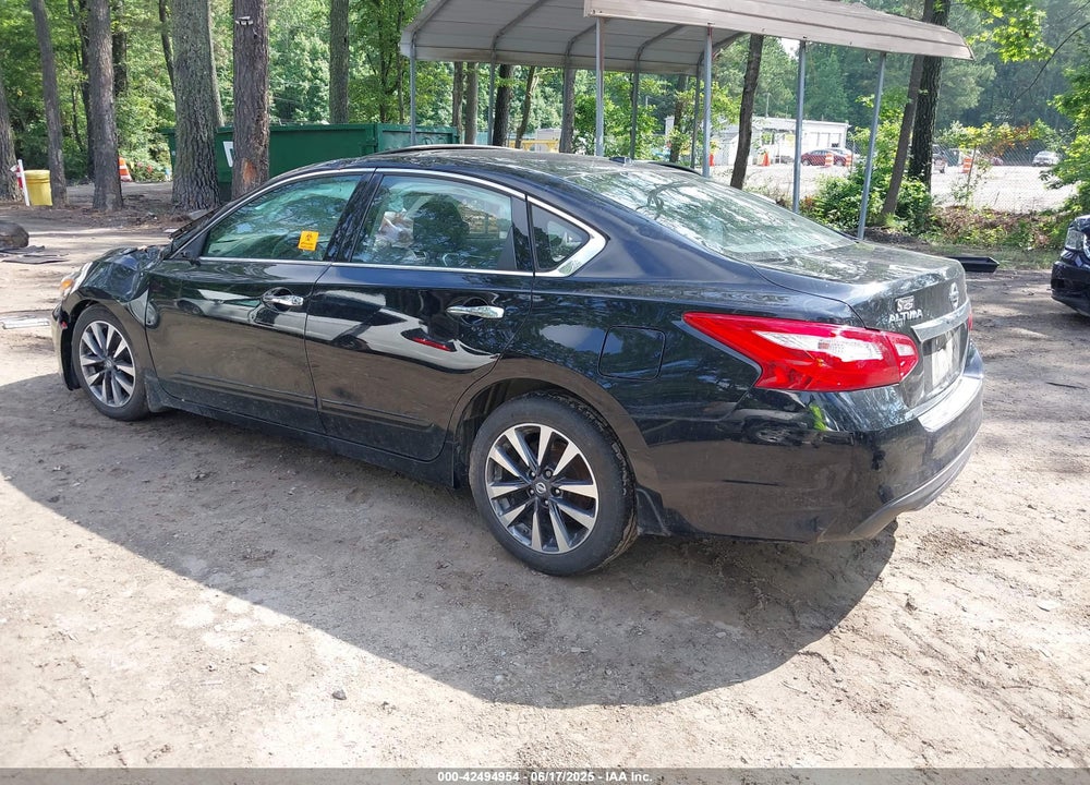 2017 NISSAN ALTIMA VIN: 1N4AL3AP1HC262537
