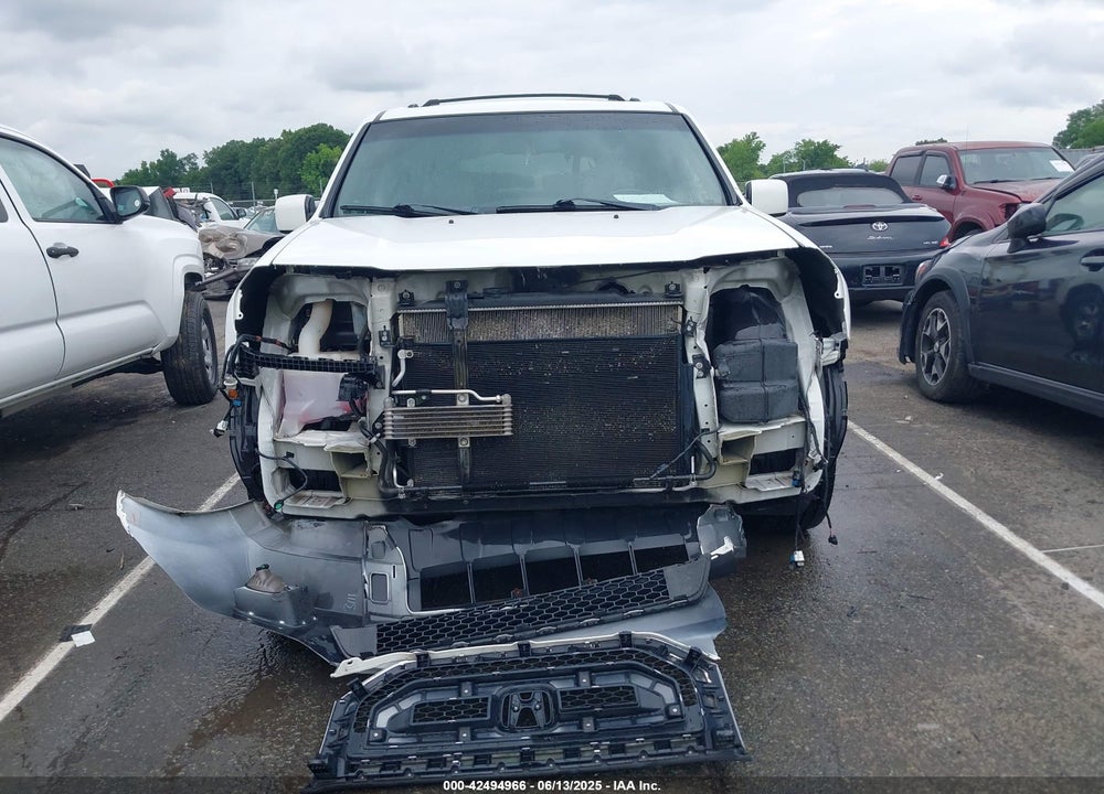 2011 HONDA PILOT VIN: 5FNYF4H5XBB057819