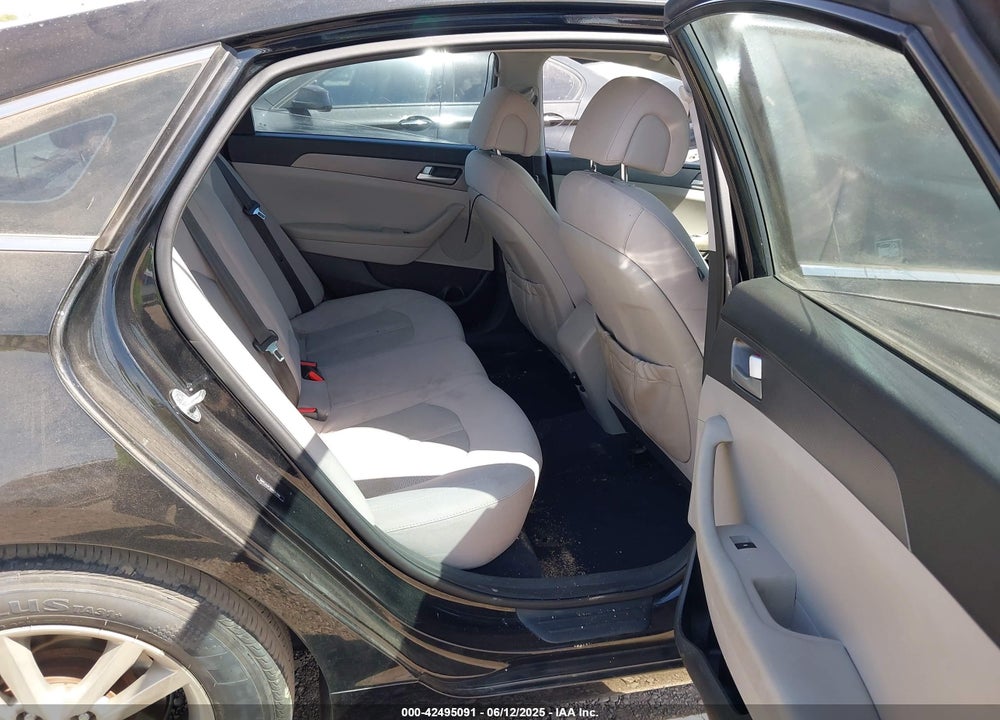 2016 HYUNDAI SONATA VIN: 5NPE24AF2GH281998