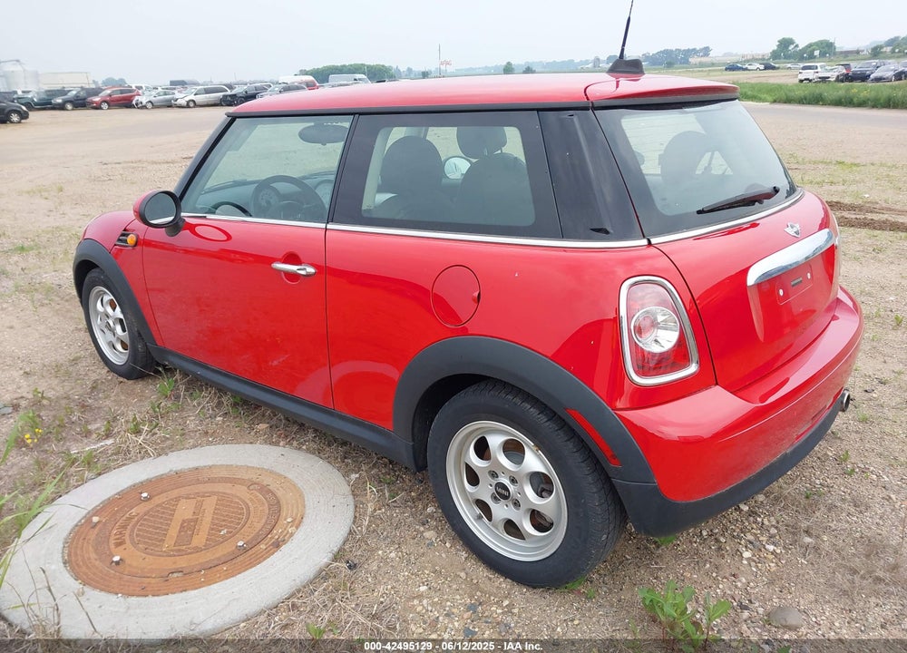 2013 MINI HARDTOP VIN: WMWSU3C55DT547093