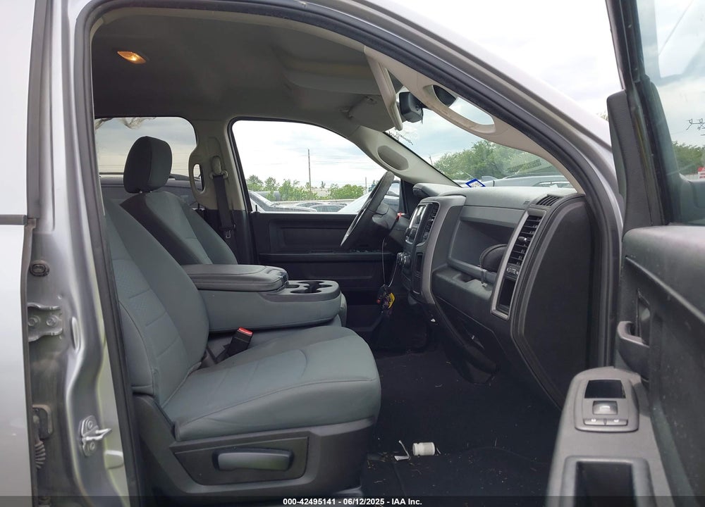 2019 RAM 1500 CLASSIC TRADESMAN 4X2 6'4 BOX VIN: 1C6RR6FG4KS704818