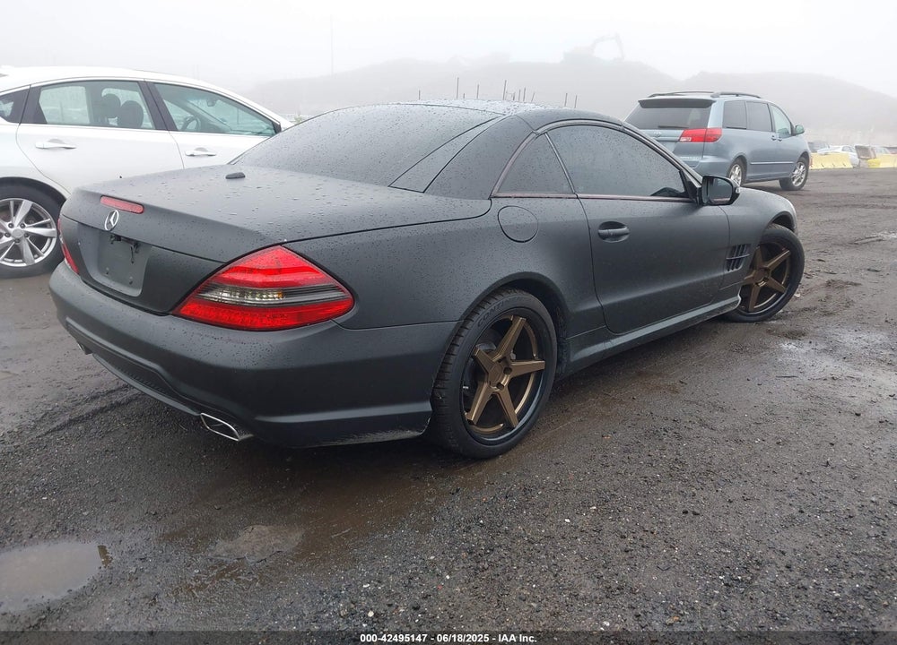 2011 MERCEDES-BENZ SL CLASS VIN: WDBSK7BA0BF164803