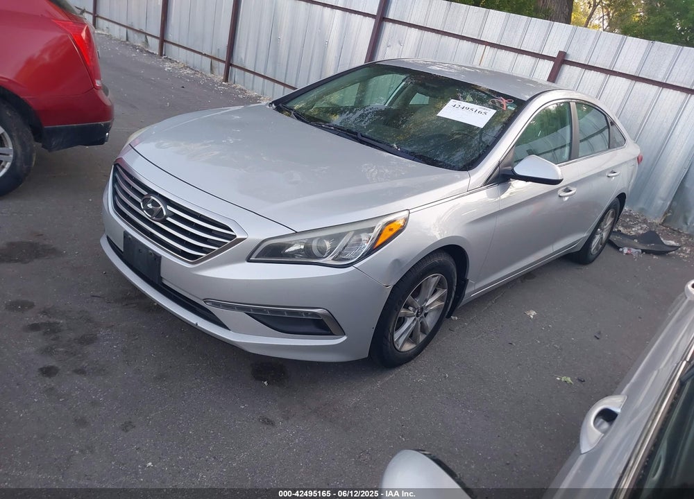 2015 HYUNDAI SONATA SE VIN: 5NPE24AF7FH186500