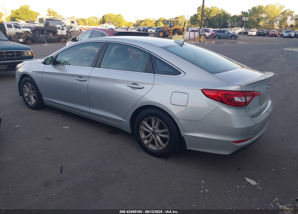 2015 HYUNDAI SONATA SE VIN: 5NPE24AF7FH186500